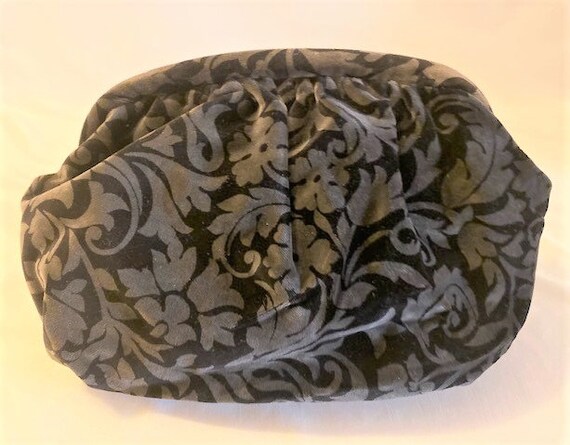 vintage '80s Richmark black velvet clutch handbag… - image 1