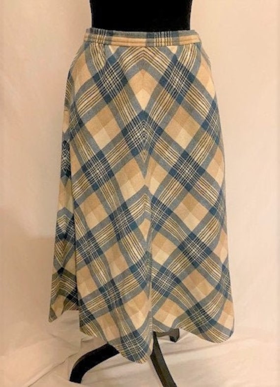 vintage '70s green plaid a-line wool skirt, size 8