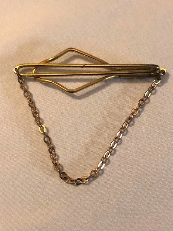 vintage '30s gold tie bar with chain