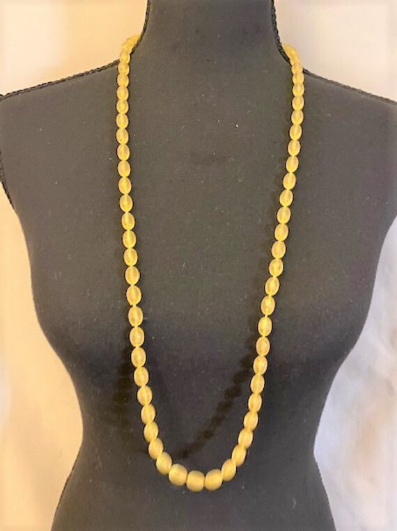 Vintage '70s yellow long beads | Etsy