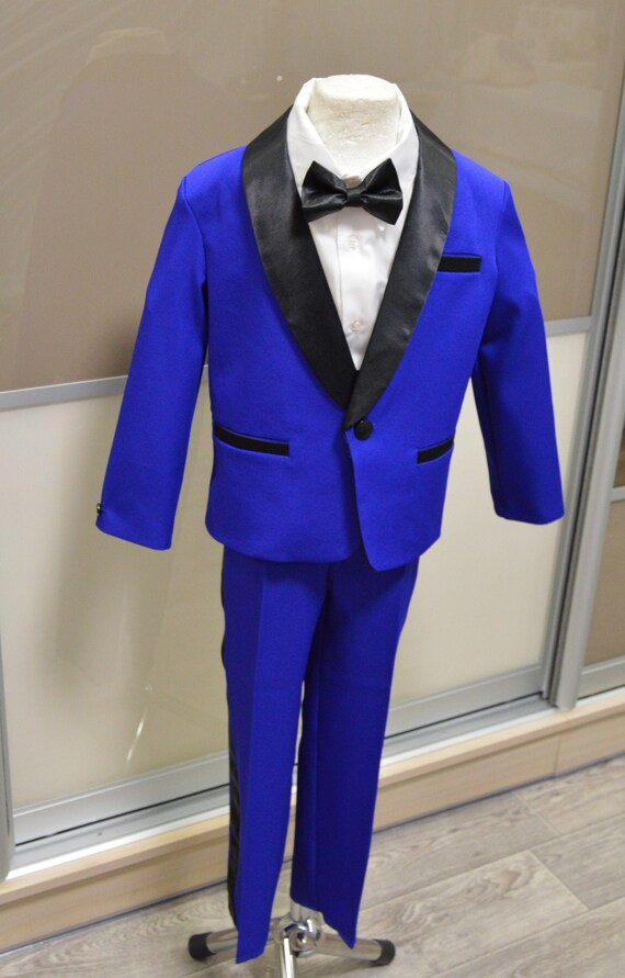 royal blue pant white shirt