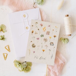 Grußkarte "Für Dich" Floral, Graspapier, Bindfadenverschluss, Glückwunschkarte, Geburtstag, Geschenk, Geburtstagskind, Blüten, ökologisch
