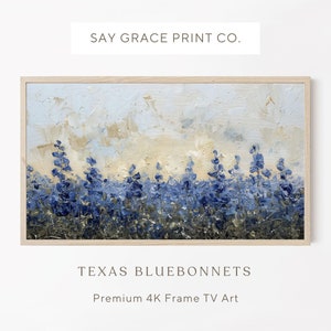 Könnte beinhalten: Ein Gemälde eines Feldes mit Blausternen in Texas. Das Gemälde ist in einem hellblauen und beigefarbenen Farbschema gehalten. Das Gemälde ist in einem hellen Holzrahmen gerahmt. Der Text "Texas Bluebonnets" befindet sich unter dem Gemälde. Der Text "Premium 4K Frame TV Art" befindet sich unter dem Text "Texas Bluebonnets".