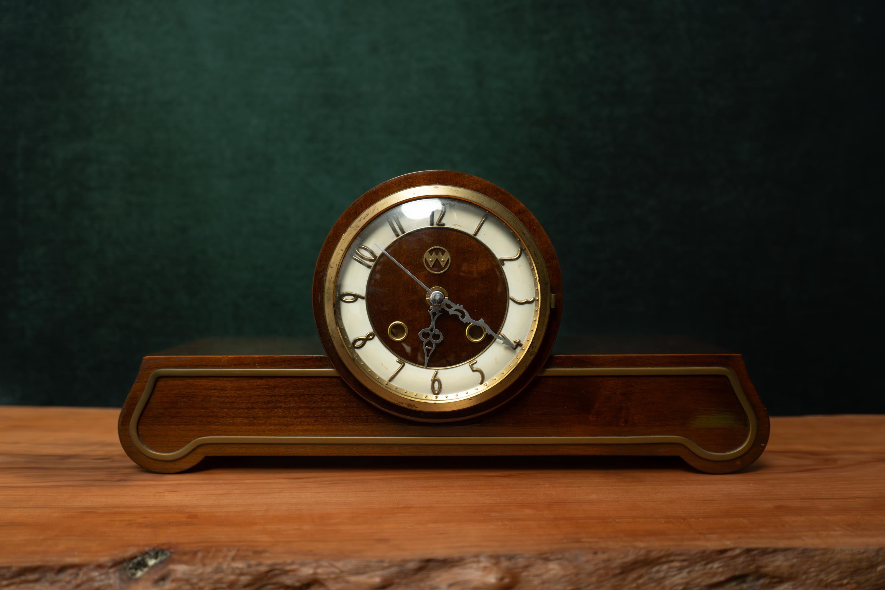 Mid Century Weimar Kaminuhr Quarzwerk Tischuhr Büro Dekor Arbeit!