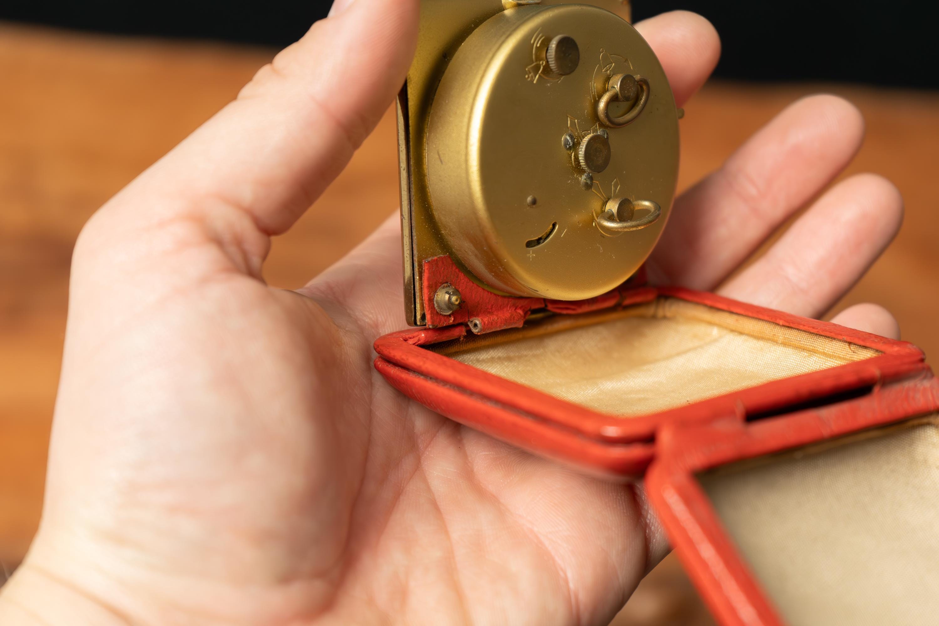 ヴィンテージ BLESSING トラベルアラームクロック：西ドイツ製、レザー