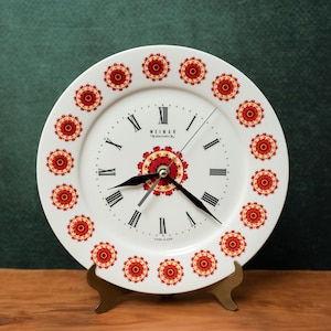vintage Weimar Porcelain Plate Wall Clock / Flowers / made in GDR / Quartz Movement / Work!
