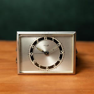 ヴィンテージ PETER 旅行用目覚まし時計、ドイツ製機械式巻き上げ式