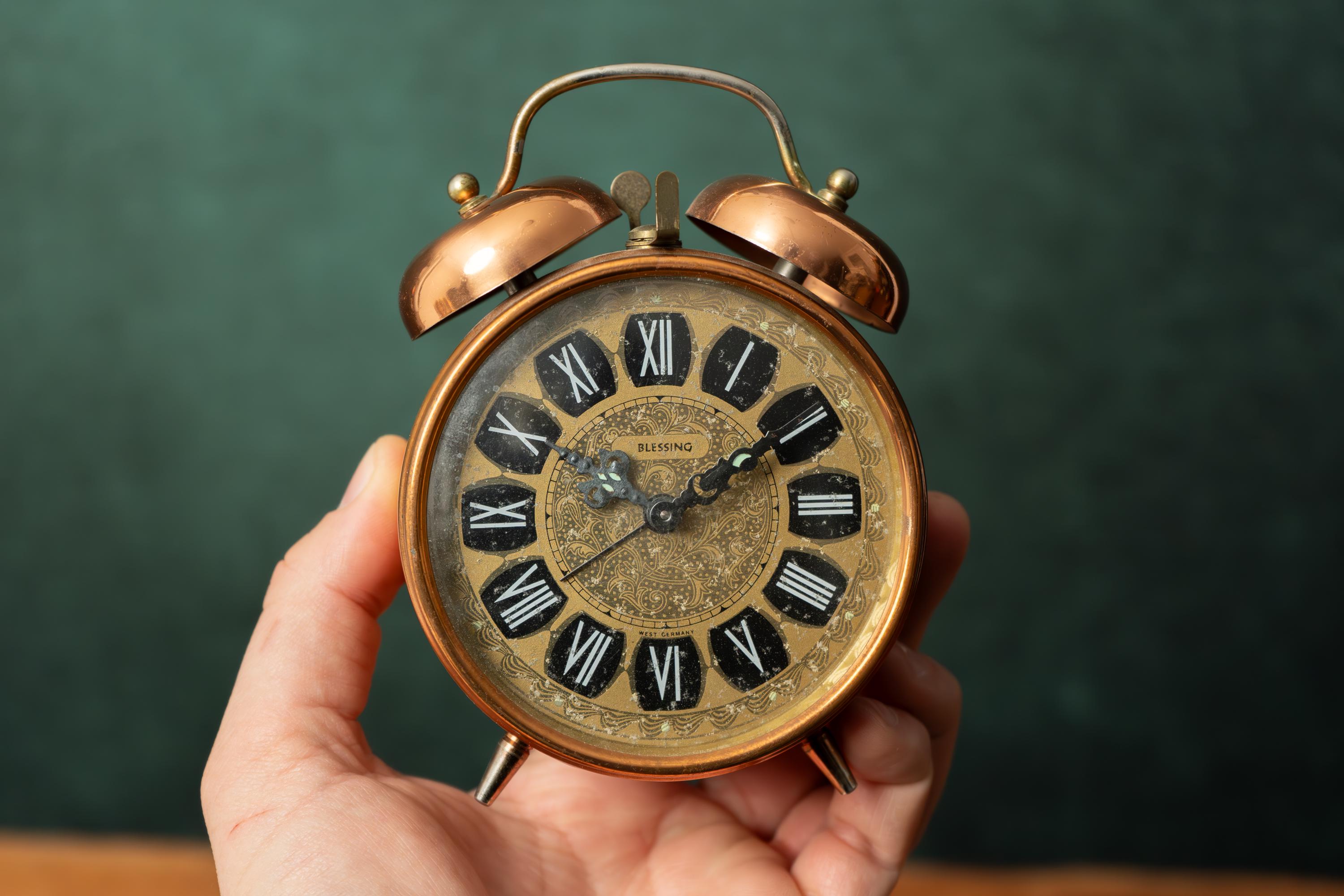 Blessing　ヴィンテージアラーム置時計 Vintage Blessing Alarm Clock: German Mechanical Table Decor (doesn