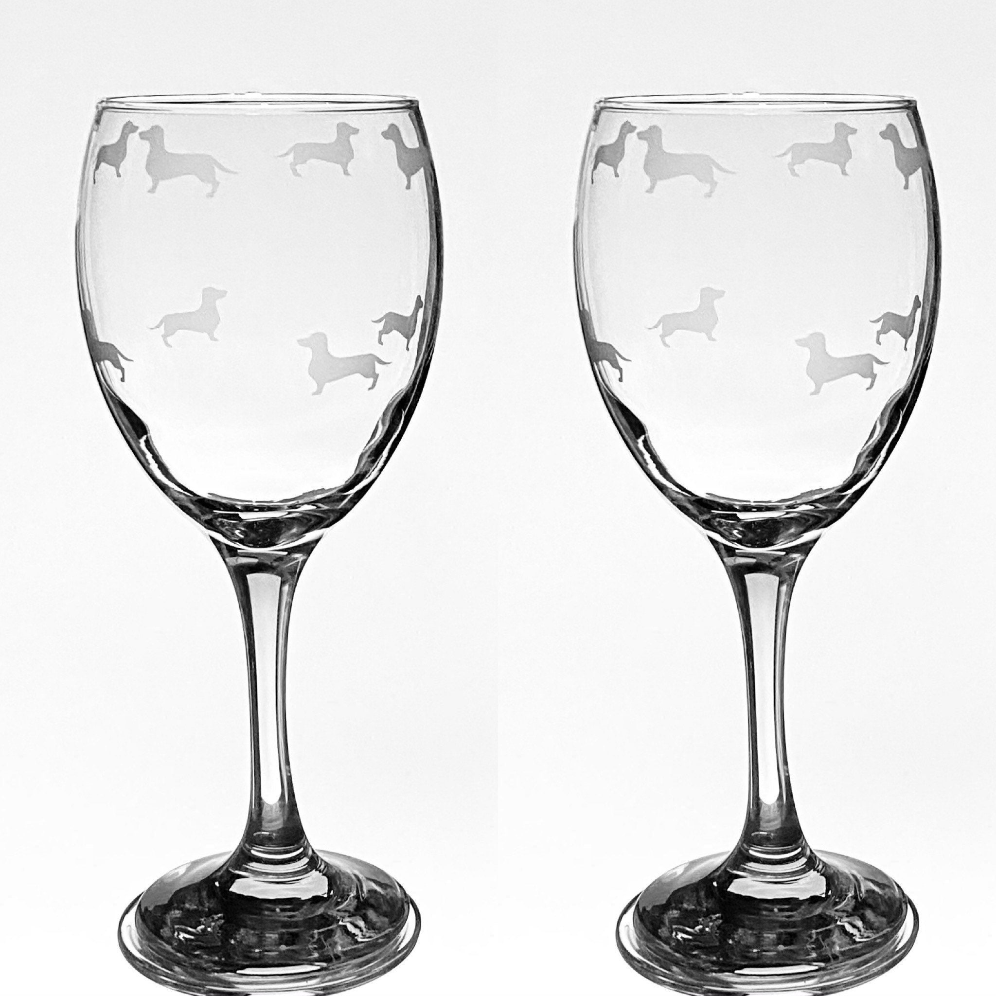 Dachshund Etched Wine Glasses//sausage Dog Wine Glass// Dachshund Glass