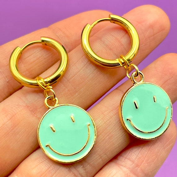 Smiley face hoop earrings deals