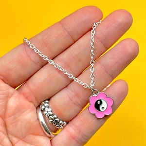 Y2K Pink Yin Yang Flower Necklace - Silver Plated 20&quot; Chain