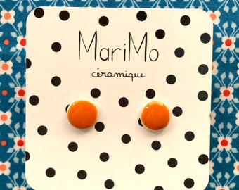 Dark orange ceramic stud earrings 10 mm