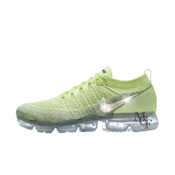 NIKE Air VaporMax Flyknit 3 Throwback Future Laser Fuchsia