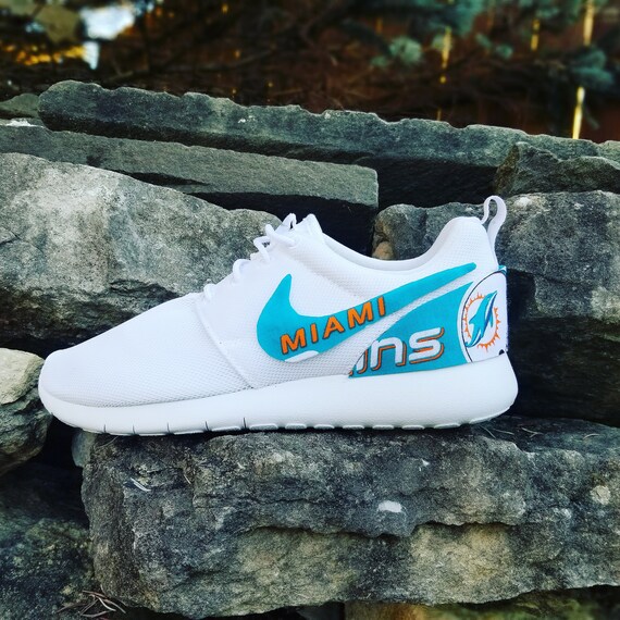 miami dolphin shoes nike