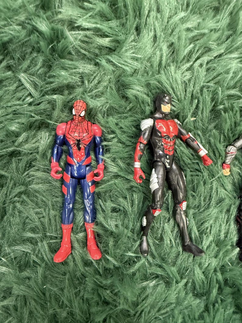 Marvel Avengers Spider-Man Ant-Man Thor Beetle 4-inch Action Figure Lot of 4 image 2
