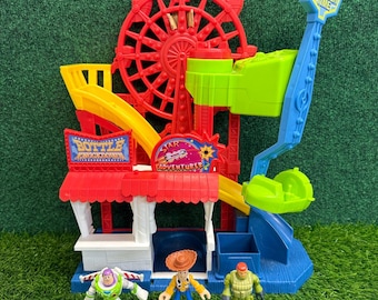 Set de juego Imaginext Toy Story Carnaval Disney Fisher Price con figuras de Buzz y Woody