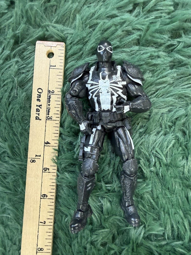 Marvel Legends Venom Actionfigur Svart Symbiot Spider-Man 7-tums Hasbro 2013 bild 3
