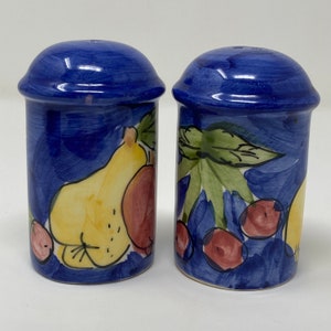 Vintage handbemalte Keramiksalz- und Pfefferstreuer: Country Farmhouse Fruit Theme