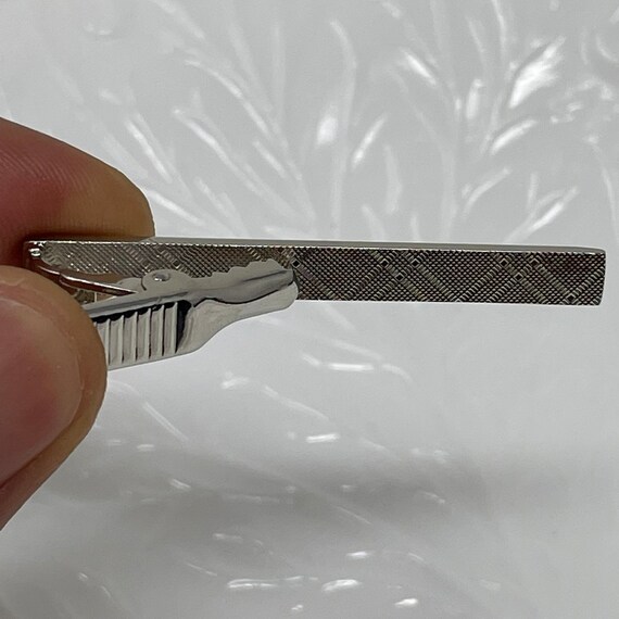 Vintage Silver Tone Solid Front Patterned Texture… - image 4