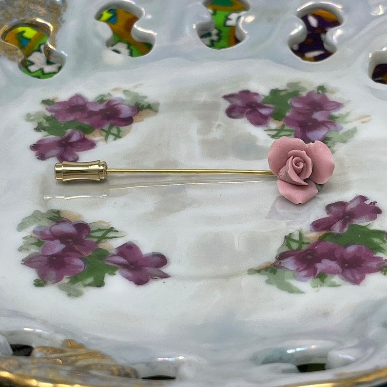 Vintage Light Academia Pink Rose Victorian Aesthetic Style Gold Tone