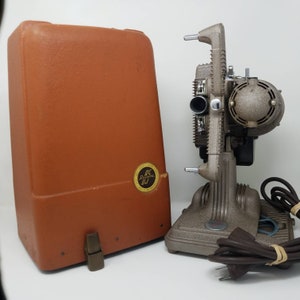 Vintage Revere 85 Camera Company Model 85 8mm Projector With Tavel Case