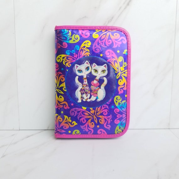 I have been searching for an old Lisa Frank binder at the thrift store for  years. Today my dreams came true for the low price of $2.50 :  r/ThriftStoreHauls