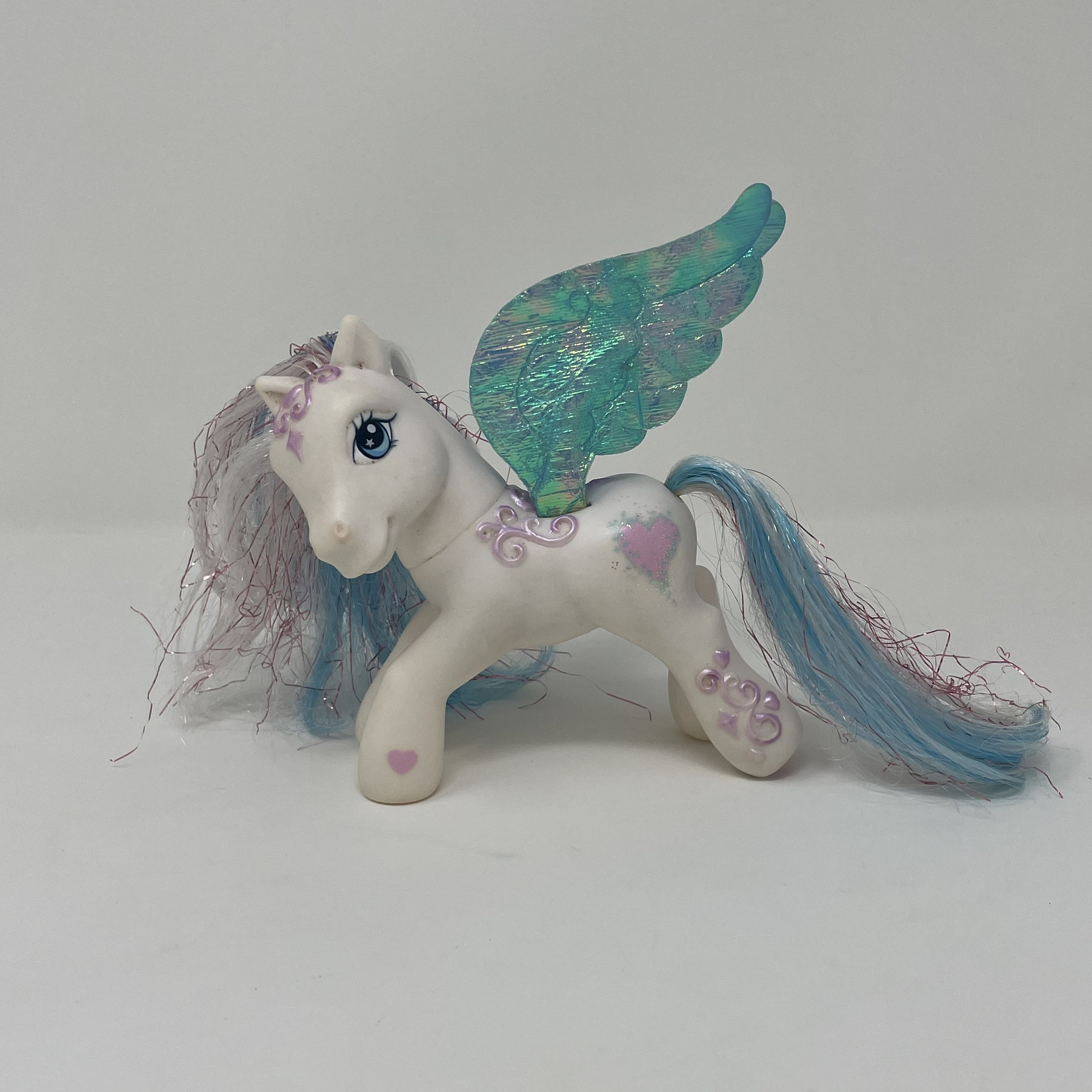 Vintage 2000s My Little Pony, Hasbro Pegasus Heart Sparkle Vintage 2000s My Little Pony, Hasbro Pegasus Heart Sparkle