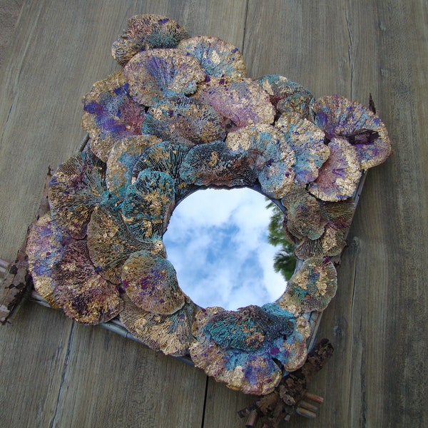 Cadre Mushroom Mirror