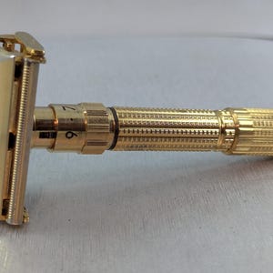 1958 Gillette GOLD EXECUTIVE FATBOY Adjustable Vintage Safety Razor - Date Code D3