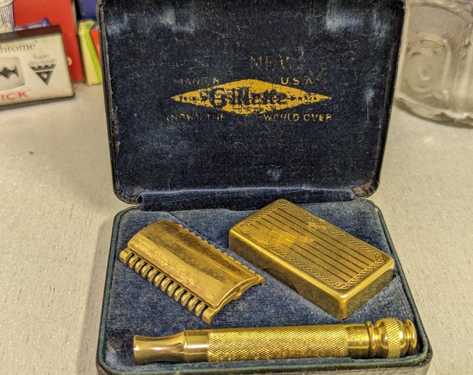 1930 Gillette the NEW REGENT Long Comb Vintage Safety Razor Set in Case