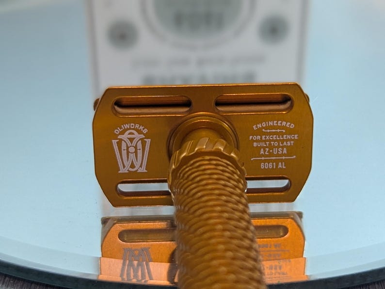 OLIWORKS M3teorite Aluminum Safety Razor Set With 3 Base Plates - NEW ...