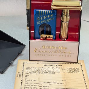1958 Gillette GOLD EXECUTIVE FATBOY Adjustable Vintage Safety Razor Set with Case, Blades, Instructions, Price Tag in Shipper-Date Code D4