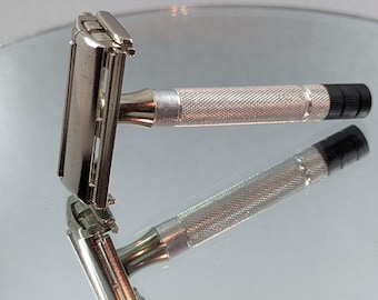 1948-1950 Gillette ARISTOCRAT Vintage Safety Razor Set in Case NO
