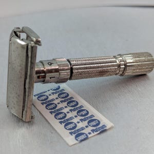 1959 Gillette FATBOY Adjustable Vintage Safety Razor Date Code E2