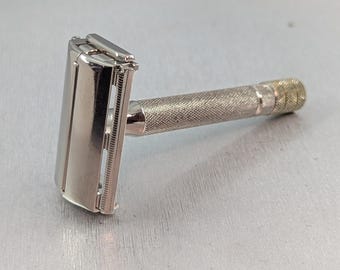 1962 Gillette ARISTOCRAT 22K GOLD Slim Adjustable Vintage