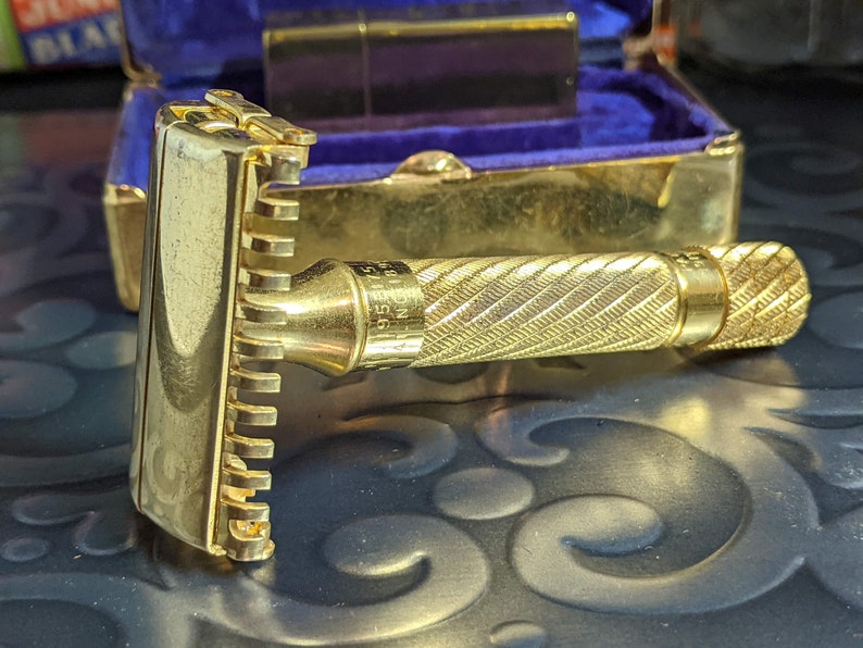1936 Gillette Gold Aristocrat Open Comb TTO Vintage Safety - Etsy