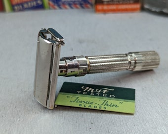 1959 Gillette FATBOY Adjustable Vintage Safety Razor Date Code E1