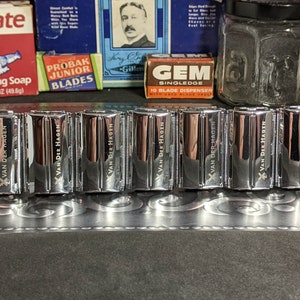 VAN DER HAGEN Twist to Open Super Speed Style Safety Razor