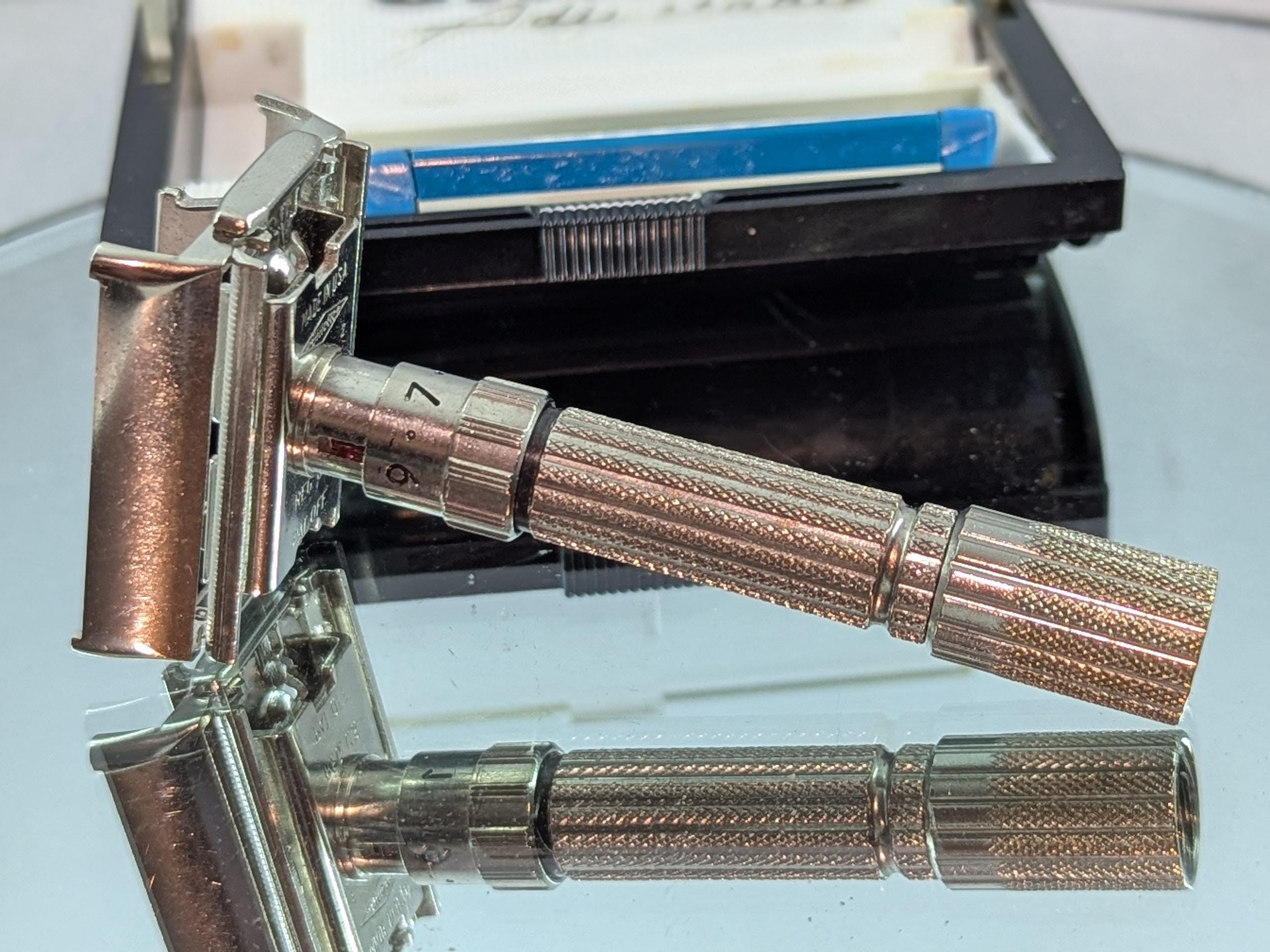 1960 Gillette Fatboy Adjustable Safety Razor Set With New Blades in ...
