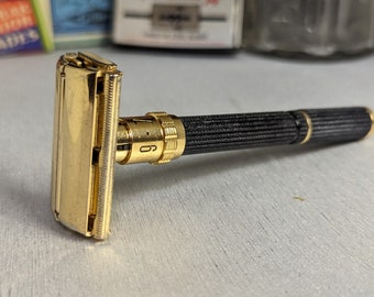 1969 Gillette GOLD Super Adjustable "109" Vintage Safety Razor Date Code O4