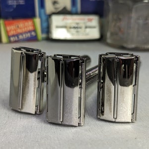 Black Chrome Long Handle Twist to Open Safety Razor