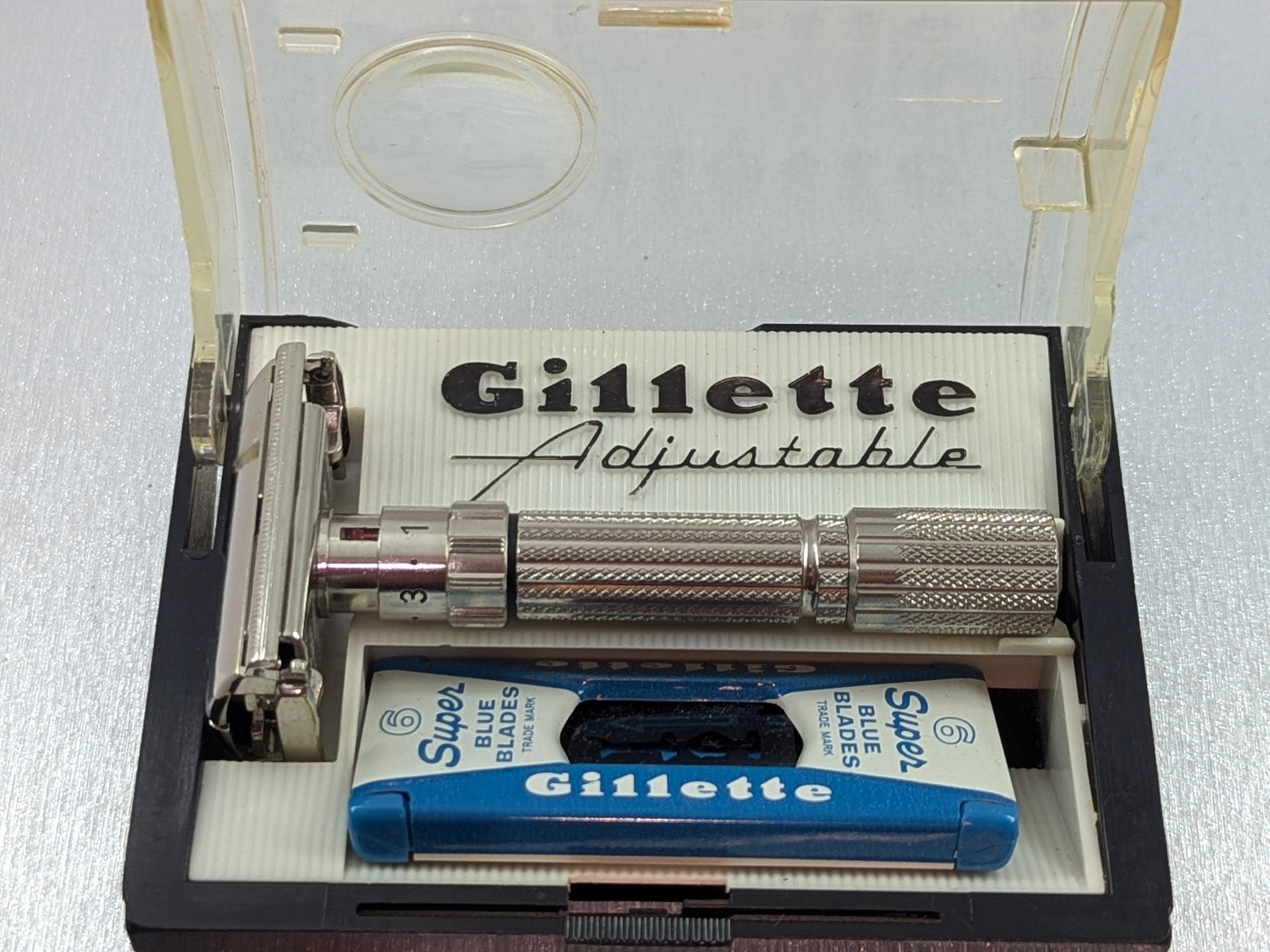 Gillette Slim Adjustable 1964年ジレット ケース付き Vintage GILLETTE H1 Slim Adjustable Razor 1964 Case, Blades