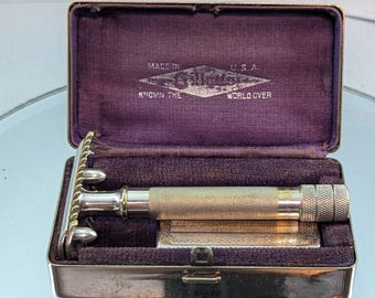 Canadian Gillette "G in D" Stamp for export to France Silver Old Type Single Ring Vintage Safety Razor Set in Case