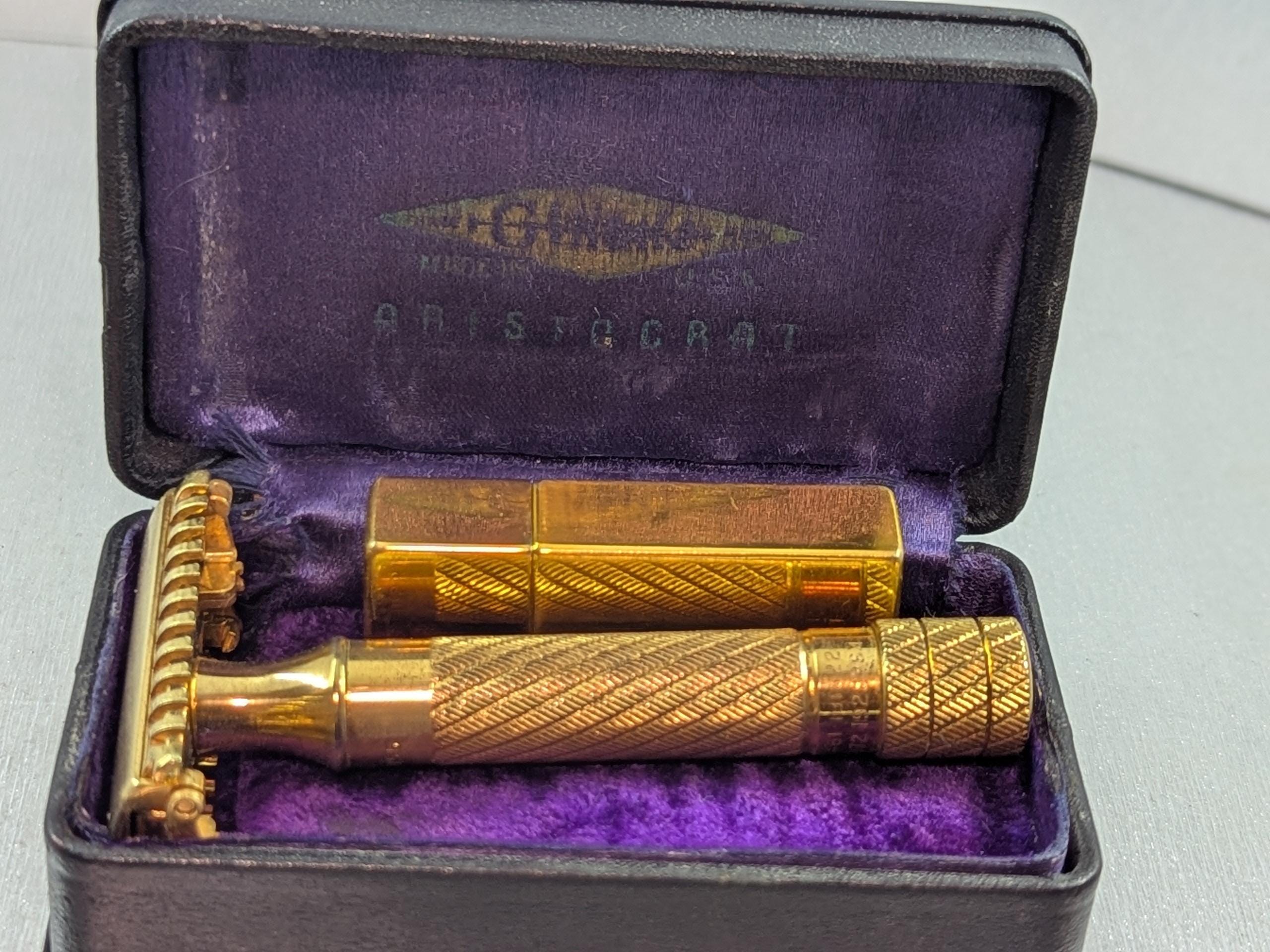 1934 Gillette Gold Aristocrat Open Comb TTO Vintage Safety
