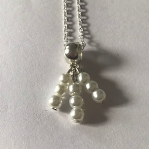 Collar de perlas. Perla. Joyas de boda damas de honor, regalo para ella, regalo para el cumpleaños. Collar diario. Ideas de regalo . Cadena chapada en plata