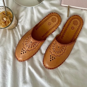 Heritage Leather Boho Women&#39;s  Slippers
