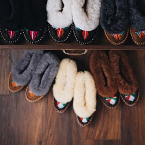 Lucky Dip Women&#39;s Sheepskin Moccasins