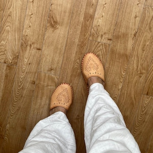 Handmade Heart Leather Women Slippers