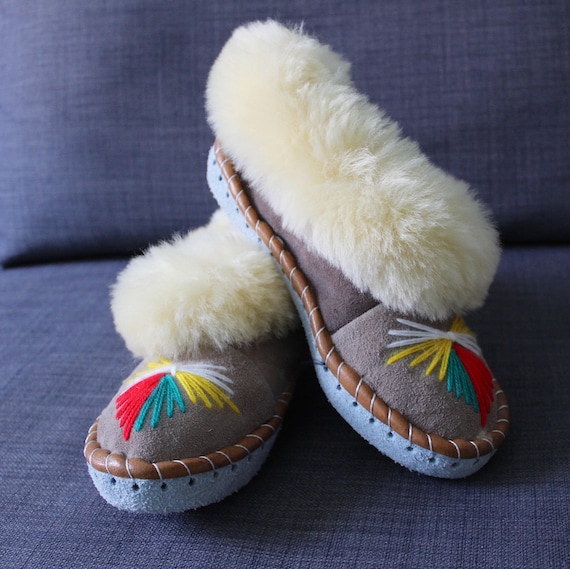 Embroidered sheepskin best sale slippers