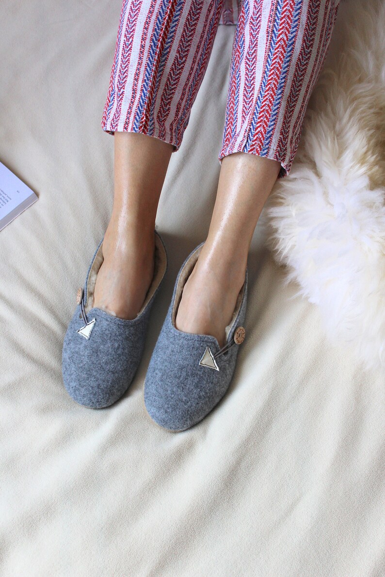 Felt Women's Grey Wool Slippers Etsy UK